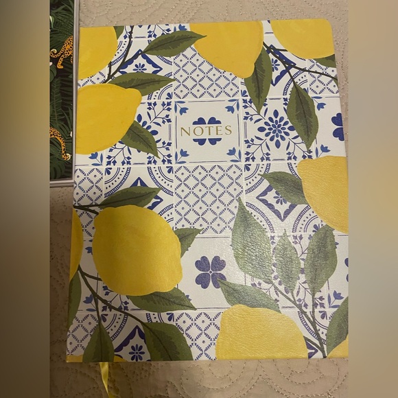 Bundle of 5 Notebooks - Picture 2 of 6